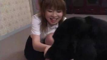 Cute Japanese babe gets creampied by her dog