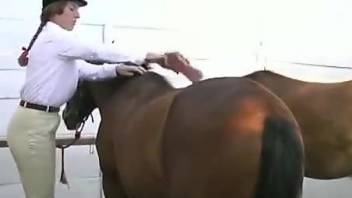 Horsewoman with a hot pussy gets fucked by a beast